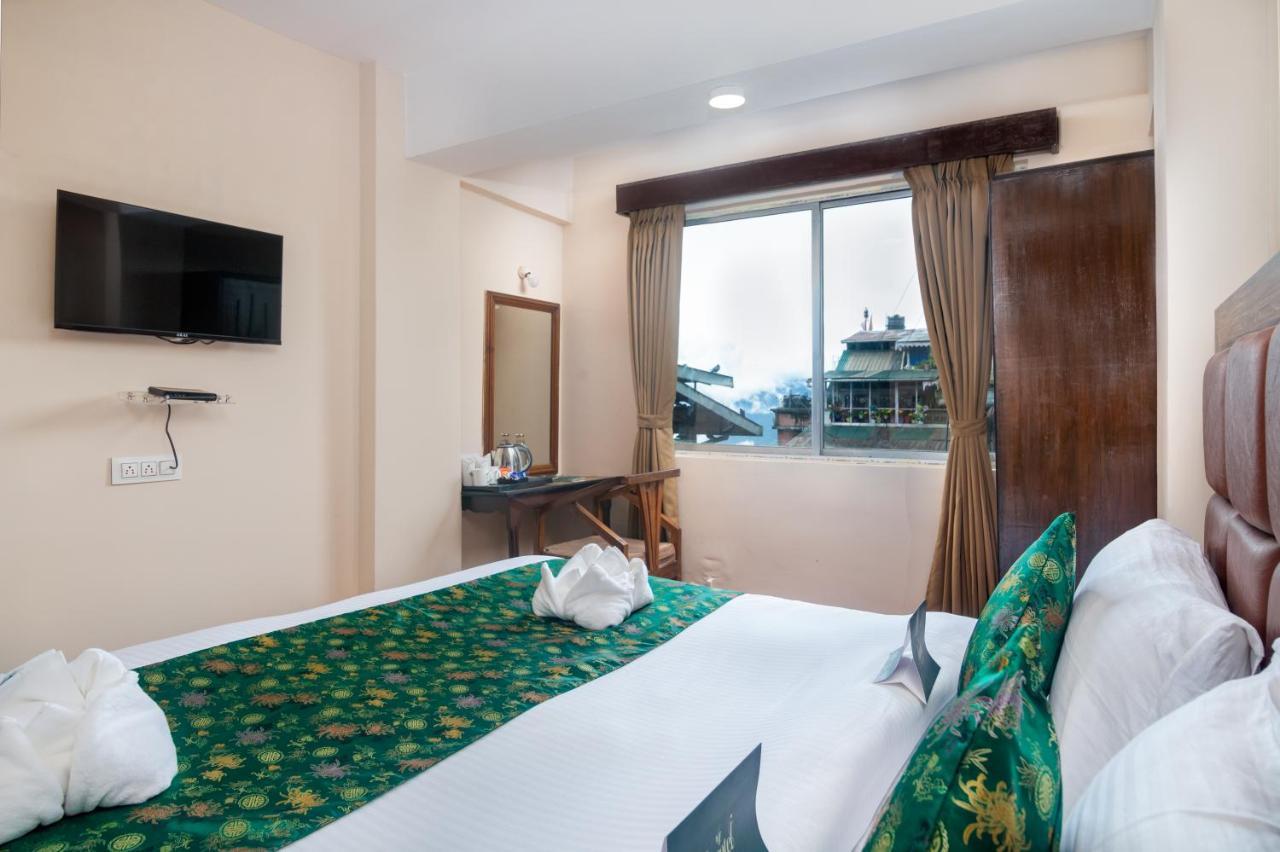 Muscatel Roma - 400 Mts From Mall Road Дарджилінг Екстер'єр фото